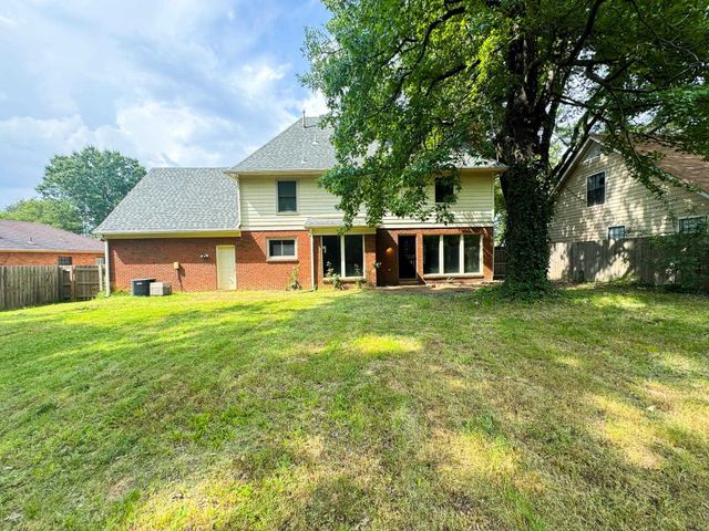 7241 GERMANSHIRE LN, Memphis, TN 38125