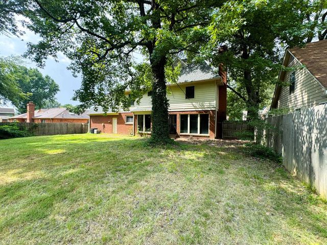 7241 GERMANSHIRE LN, Memphis, TN 38125