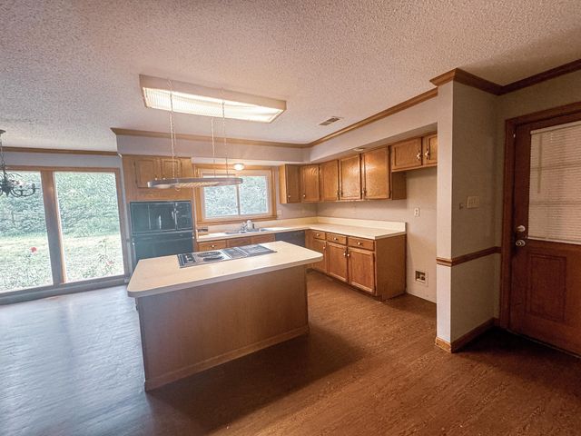 7241 GERMANSHIRE LN, Memphis, TN 38125