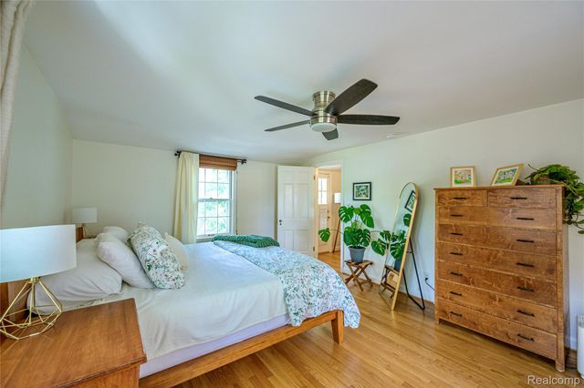 656 W Maplehurst Street, Ferndale, MI 48220