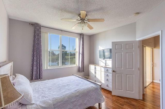 2100 Greenview Shores Boulevard 505, Wellington, FL 33414