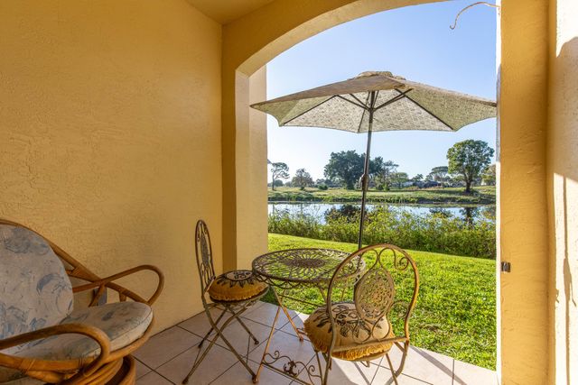 2100 Greenview Shores Boulevard 505, Wellington, FL 33414