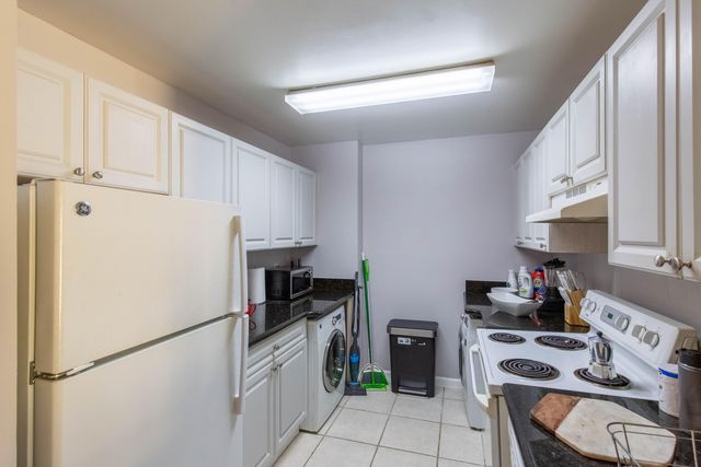 2100 Greenview Shores Boulevard 505, Wellington, FL 33414