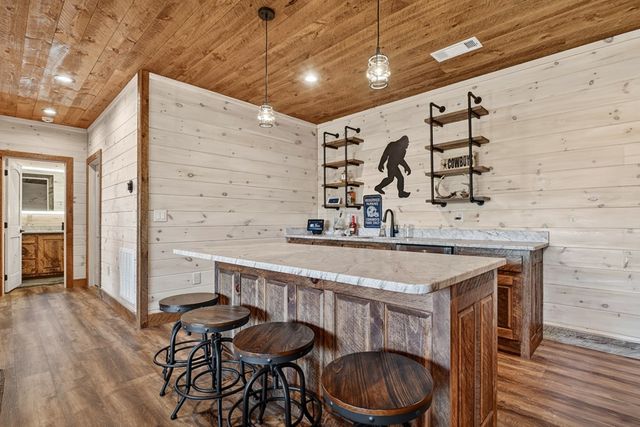 315 River Retreat Road, Blue Ridge, GA 30513