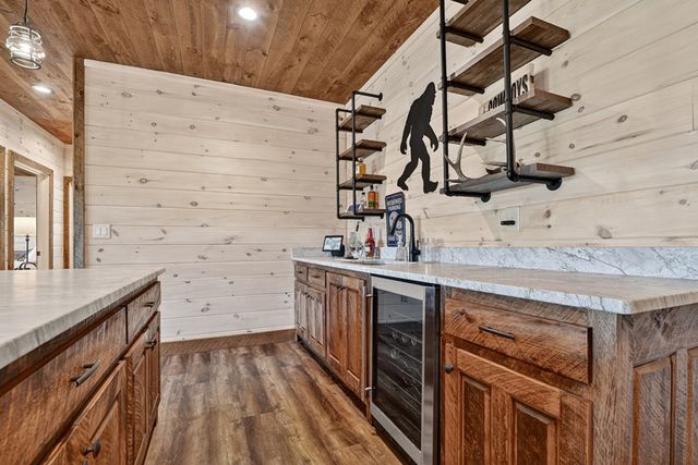 315 River Retreat Road, Blue Ridge, GA 30513