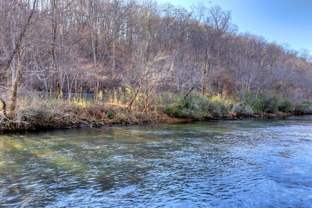315 River Retreat Road, Blue Ridge, GA 30513