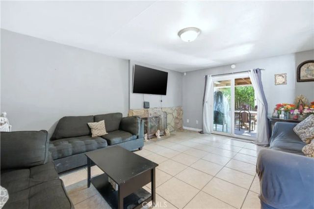 1230 Arthur Avenue, Riverside, CA 92501