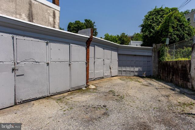 3811 MANAYUNK AVE, Philadelphia, PA 19128