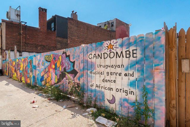 319 N PACA ST, Baltimore, MD 21201