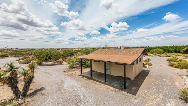 6540 MCNUTT Road, Anthony, NM 88021