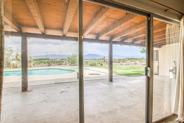 6540 MCNUTT Road, Anthony, NM 88021