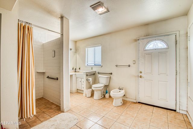 6540 MCNUTT Road, Anthony, NM 88021