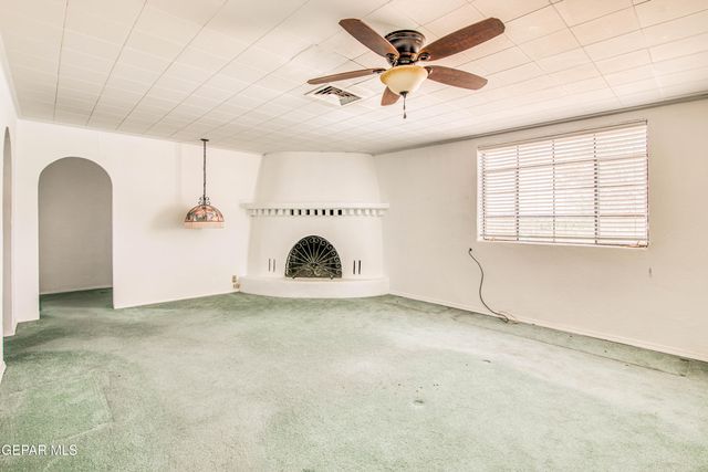 6540 MCNUTT Road, Anthony, NM 88021