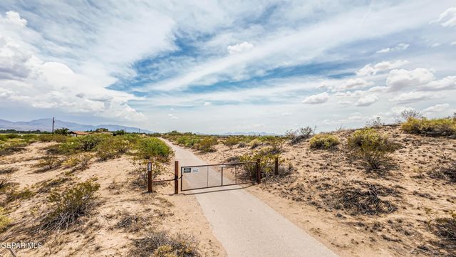 6540 MCNUTT Road, Anthony, NM 88021