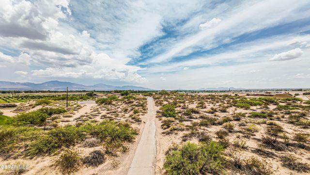 6540 MCNUTT Road, Anthony, NM 88021