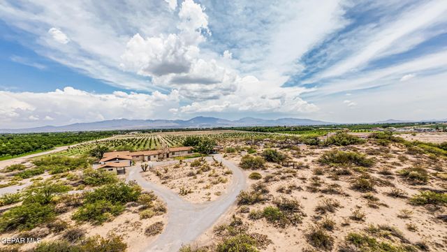 6540 MCNUTT Road, Anthony, NM 88021