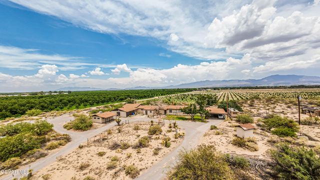 6540 MCNUTT Road, Anthony, NM 88021
