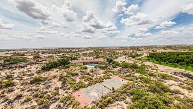 6540 MCNUTT Road, Anthony, NM 88021