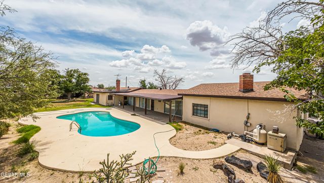 6540 MCNUTT Road, Anthony, NM 88021