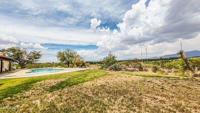 6540 MCNUTT Road, Anthony, NM 88021