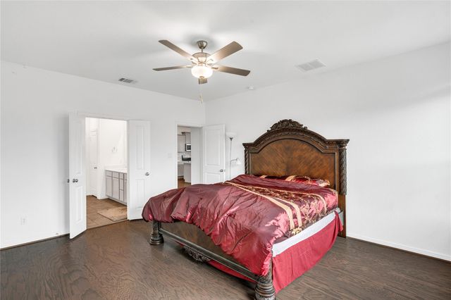 133 Lenera DR, Liberty Hill, TX 78642