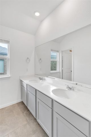 133 Lenera DR, Liberty Hill, TX 78642