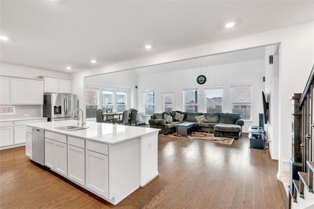 133 Lenera DR, Liberty Hill, TX 78642