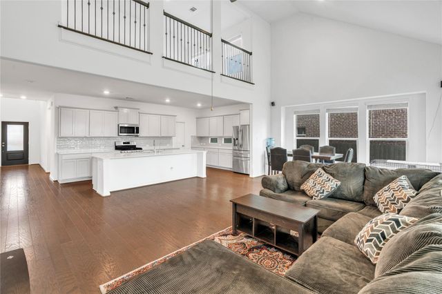 133 Lenera DR, Liberty Hill, TX 78642