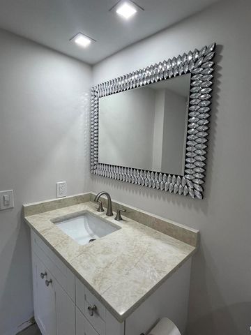 7321 Amberly Lane 302, Delray Beach, FL 33446