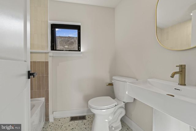 418 SIGEL ST, Philadelphia, PA 19148