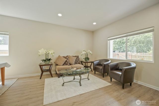 3611 E I Street, Tacoma, WA 98404