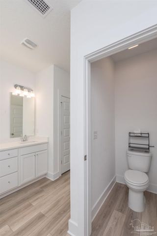 874 Windhill Dr, Cantonment, FL 32533