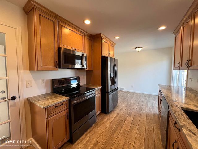 905 E Exchange Street, Owosso, MI 48867