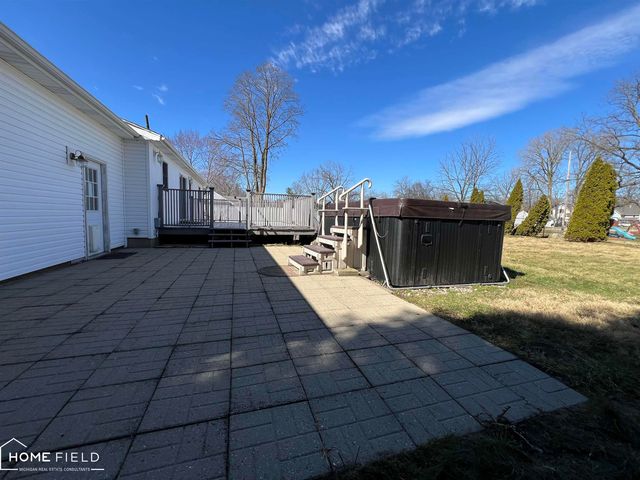 905 E Exchange Street, Owosso, MI 48867