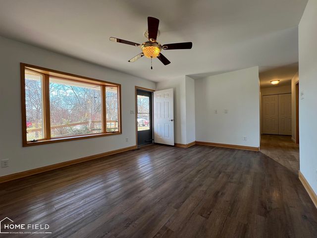 905 E Exchange Street, Owosso, MI 48867