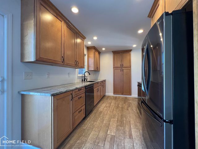 905 E Exchange Street, Owosso, MI 48867