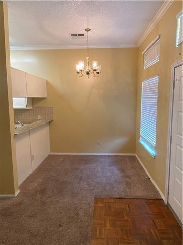 2802 Nueces ST 311, Austin, TX 78705