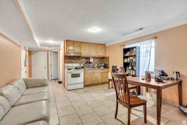 511 E HARPER PARK LN, Salt Lake City, UT 84106