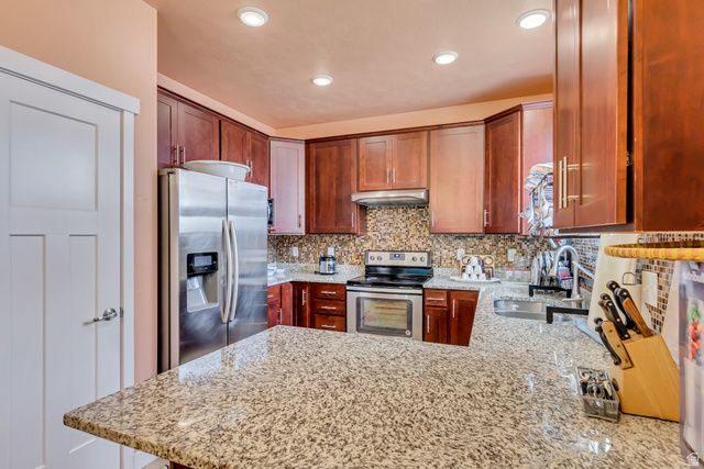 511 E HARPER PARK LN, Salt Lake City, UT 84106
