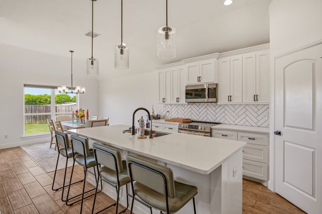 1316 Parkers Draw Avenue, Weatherford, TX 76086