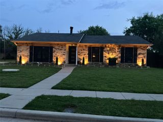 817 Oakland Street, Grand Prairie, TX 75052