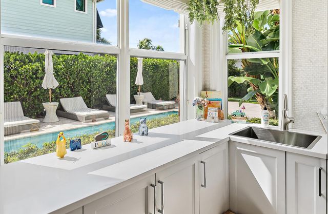 914 NE 2ND Avenue, Delray Beach, FL 33444