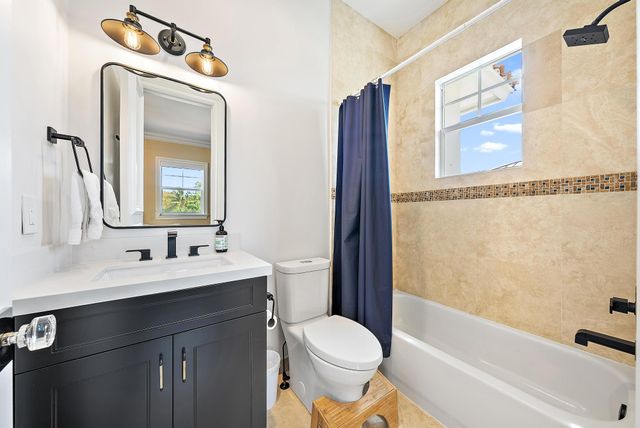 914 NE 2ND Avenue, Delray Beach, FL 33444