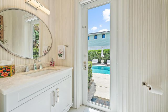 914 NE 2ND Avenue, Delray Beach, FL 33444