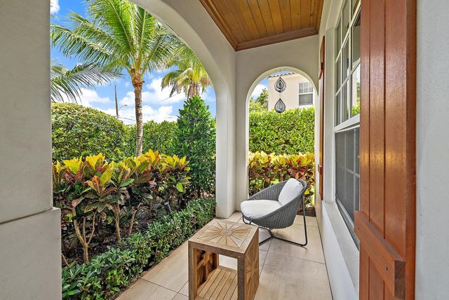 914 NE 2ND Avenue, Delray Beach, FL 33444