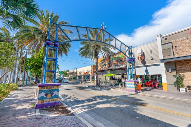 914 NE 2ND Avenue, Delray Beach, FL 33444