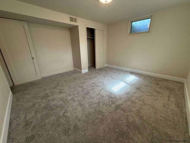 1607 MAPLE CT, Cheyenne, WY 82001