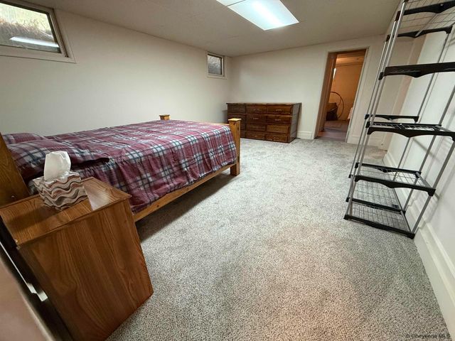 1607 MAPLE CT, Cheyenne, WY 82001