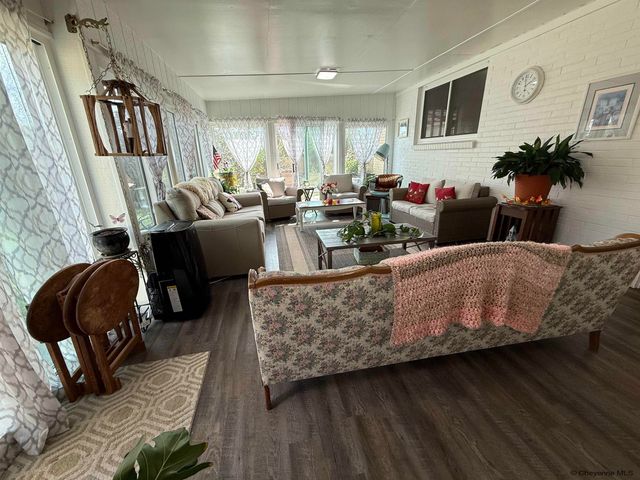 1607 MAPLE CT, Cheyenne, WY 82001