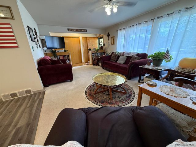 1607 MAPLE CT, Cheyenne, WY 82001
